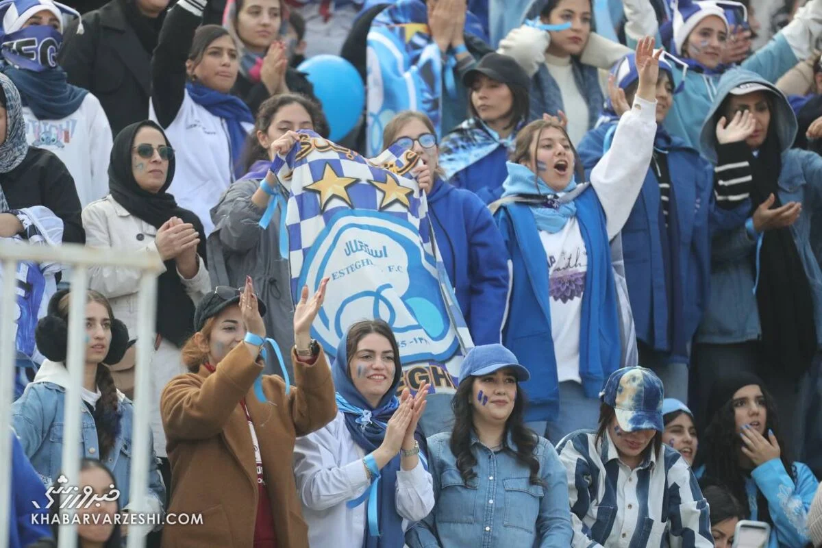 خبر ورزشی| سورپرایز برای بانوان هوادار استقلال/ بلیت بازی با ملوان با تخفیف ۹۰درصدی! +عکس سورپرایز برای بانوان هوادار استقلال/ بلیت بازی با ملوان با تخفیف ۹۰درصدی! +عکس