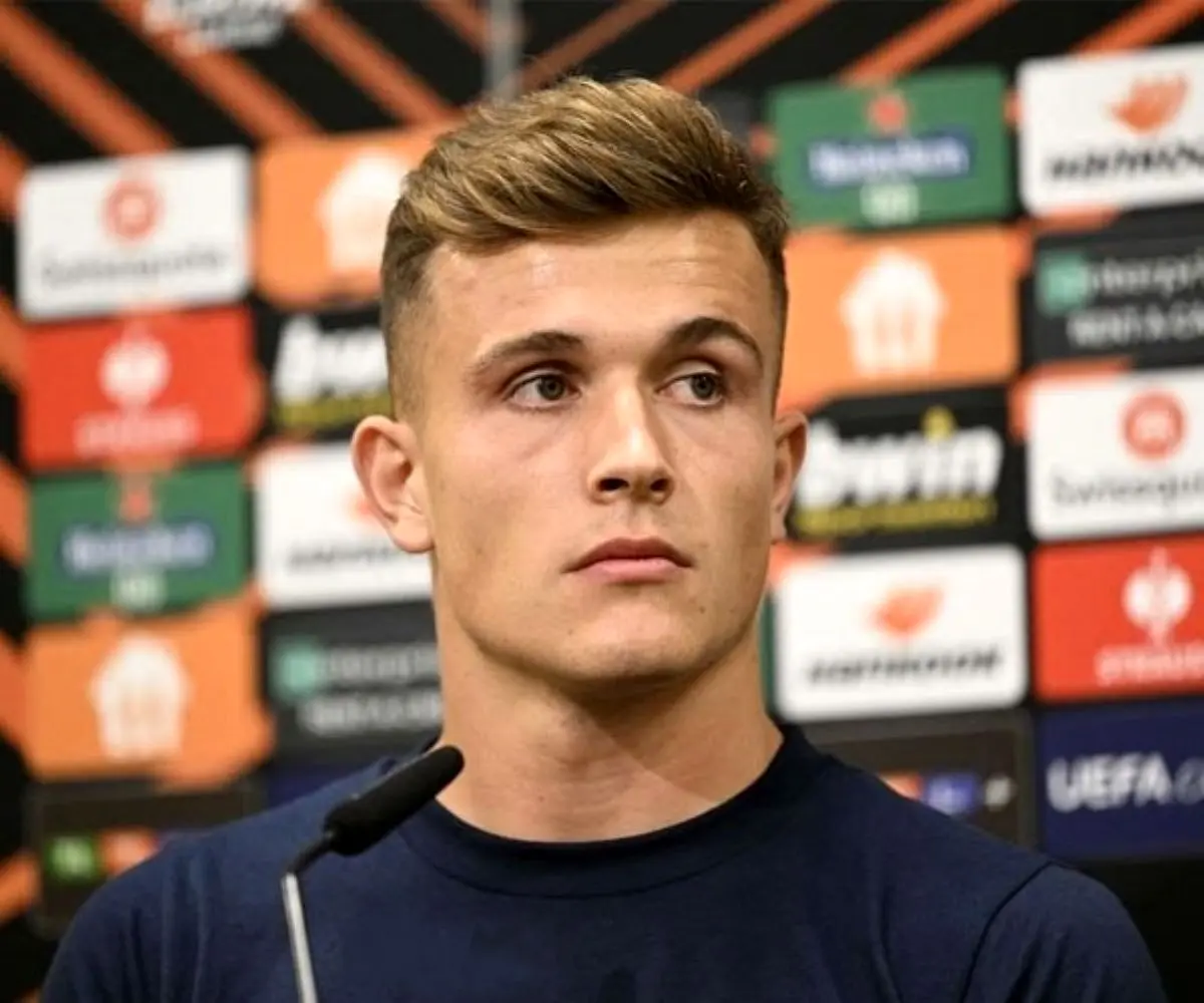 قلعهنویی: در انتظار ورود پدر دنیس اکرت برای مذاکره نهایی با فدراسیون قلعهنویی: در انتظار ورود پدر دنیس اکرت برای مذاکره نهایی با فدراسیون