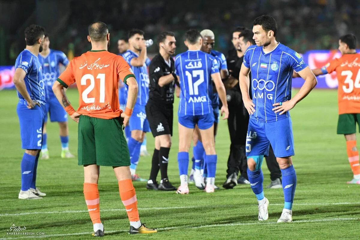 خبر ورزشی| تمجید پیشکسوت استقلال از خط دفاعی آبیها بهتاش فریبا