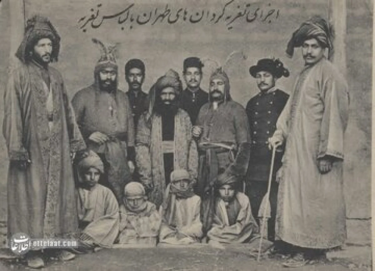 عکس تاریخ| آگهی مجالس تعزیه در تهران ۸۰ سال پیش! آگهی مجالس تعزیه در تهران ۸۰ سال پیش!