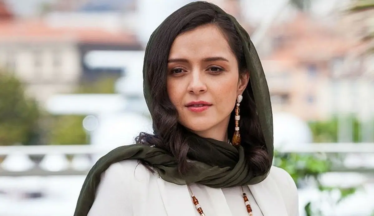 سفر در زمان؛ «ترانه علیدوستی» در ماه های نخست تولد روی دوش پدر؛ سال 1362 سفر در زمان؛ «ترانه علیدوستی» در ماه های نخست تولد روی دوش پدر؛ سال 1362