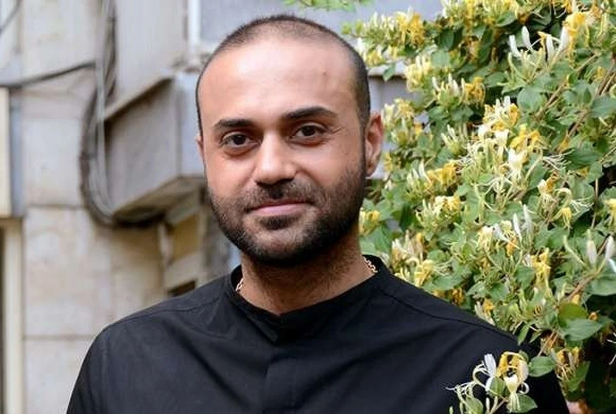 مسدود شدن صفحه زنی پس از همخوانی در کنسرت حامی