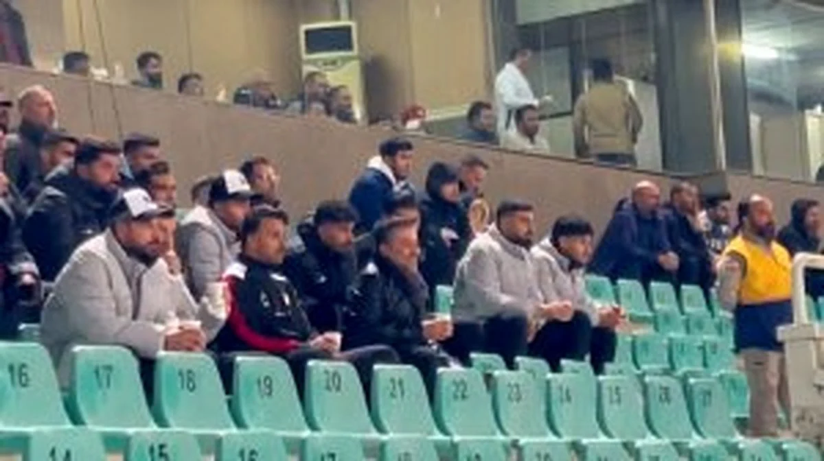 نقد مطلب/ اختلاف سروش و عالیشاه روی سکوها علنی شد نقد مطلب/ اختلاف سروش و عالیشاه روی سکوها علنی شد