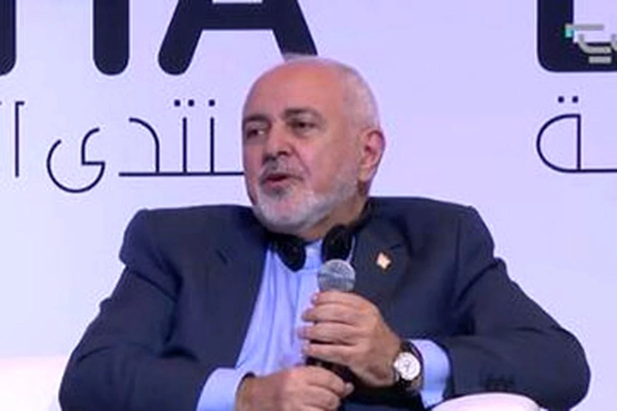 نقد مطلب/ روزنامه اصولگرا به ظریف، آفرین گفت! نقد مطلب/ روزنامه اصولگرا به ظریف، آفرین گفت!