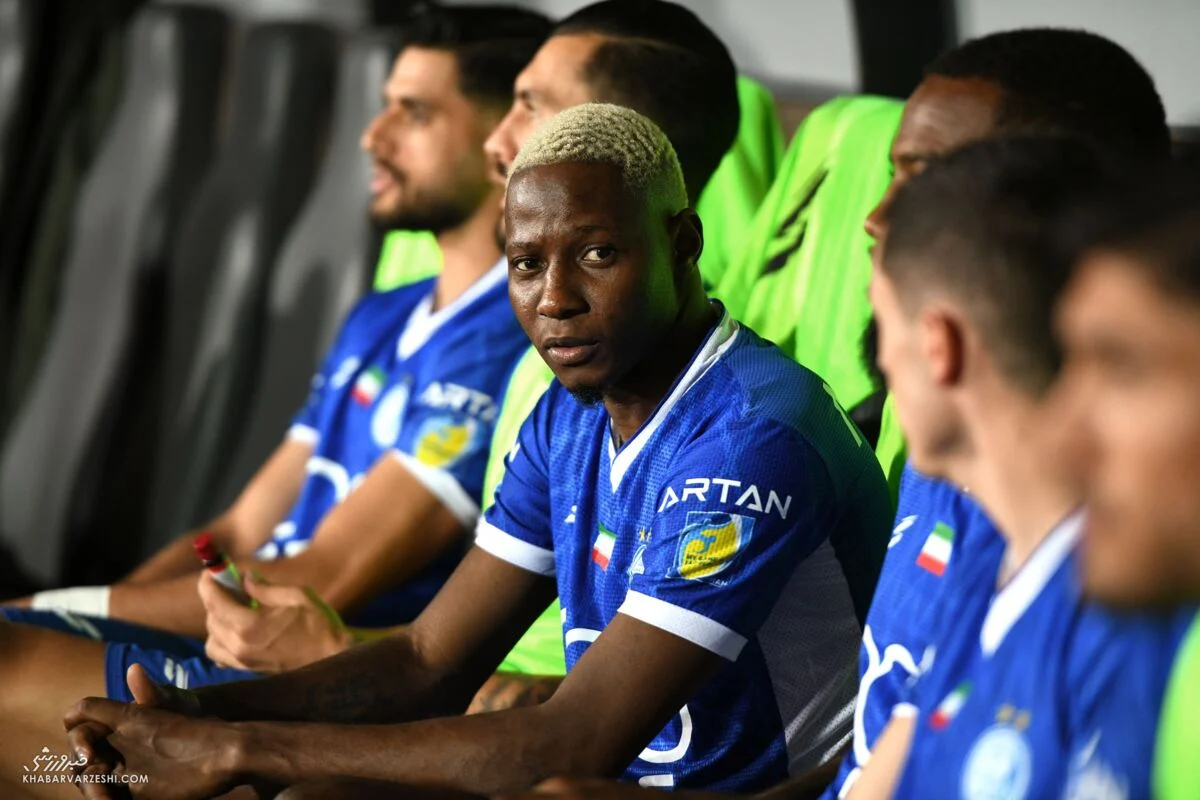 خبر ورزشی| جنگ پنهان بازیکن خارجی و ساپینتو؛ درخواست فیکس شدن، با نه سرمربی مواجه شد جنگ پنهان بازیکن خارجی و ساپینتو؛ درخواست فیکس شدن، با نه سرمربی مواجه شد