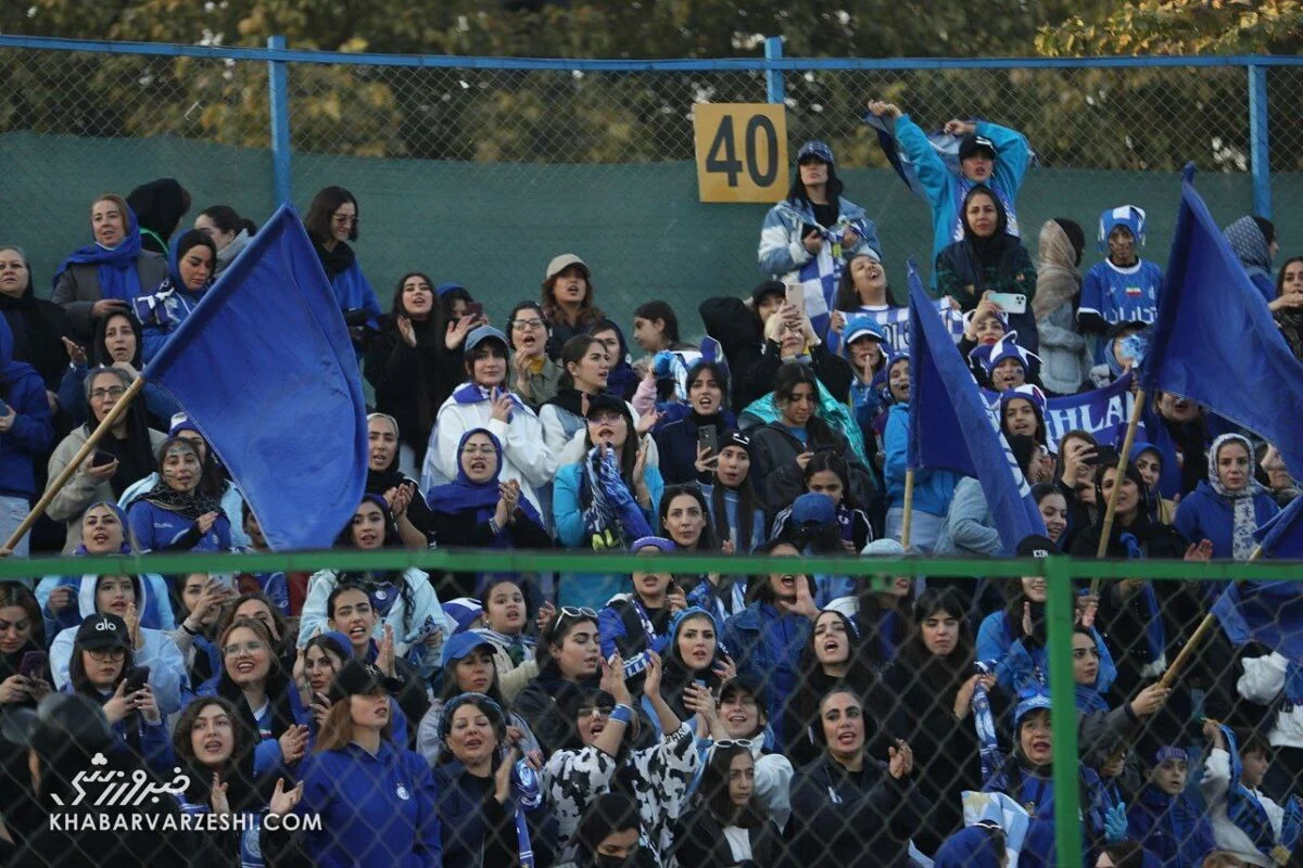 خبر ورزشی| حمله دوباره استقلالیها به سروش رفیعی با چاشنی خداداد عزیزی حمله دوباره استقلالیها به سروش رفیعی با چاشنی خداداد عزیزی