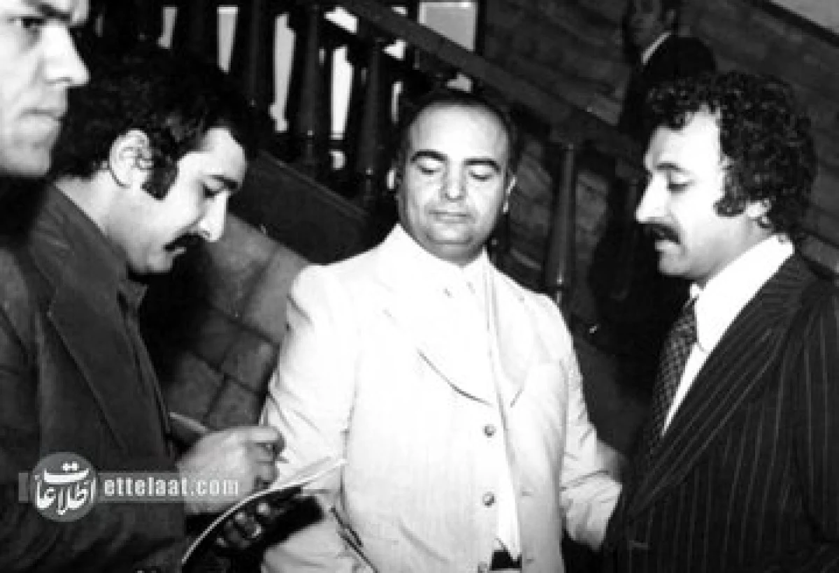 عکس تاریخ| نیم قرن پیش شماعیزاده در کلانتری ونک از چه کسانی شکایت کرد؟ +عکس و جزئیات نیم قرن پیش شماعیزاده در کلانتری ونک از چه کسانی شکایت کرد؟ +عکس و جزئیات