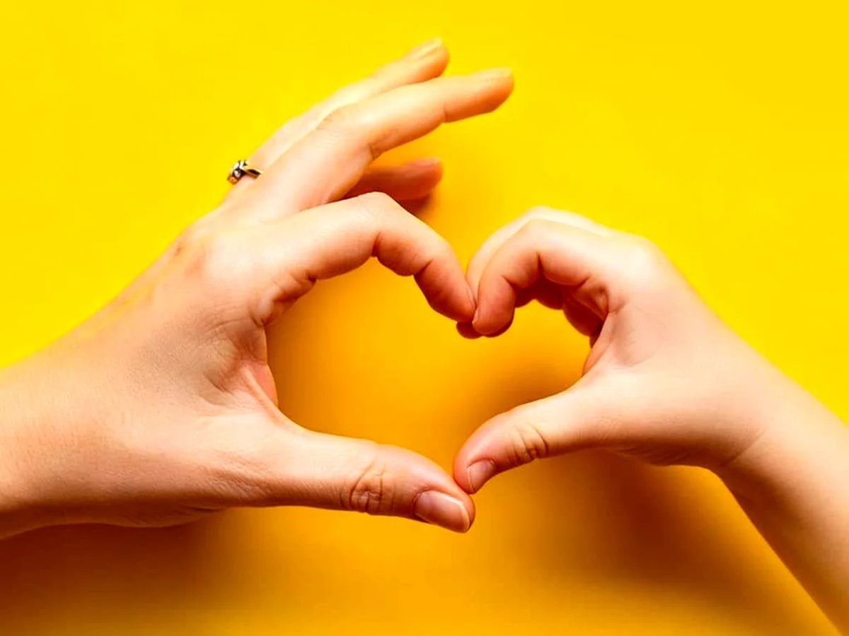 نقد مطلب/ بسته اینترنت تخفیفی و مکالمه رایگان ایرانسل به مناسبت روز مادر