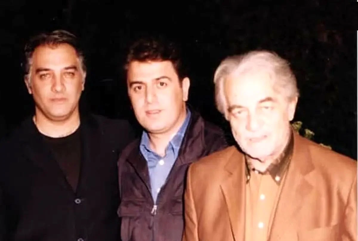 نقد مطلب/ «منوچهر نوذری» در کنار «گوگوش» در مراسم عقد پسرش «ایرج نوذری»