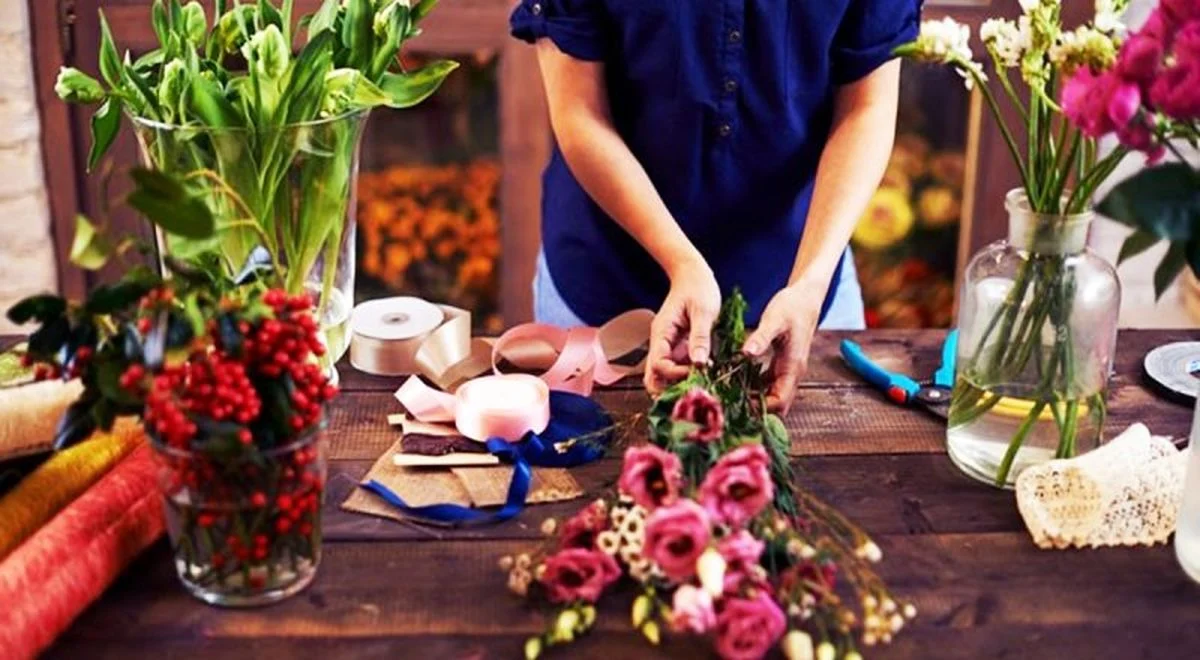 نقد مطلب/ قیمت گل روز مادر نجومی شد! نقد مطلب/ قیمت گل روز مادر نجومی شد!